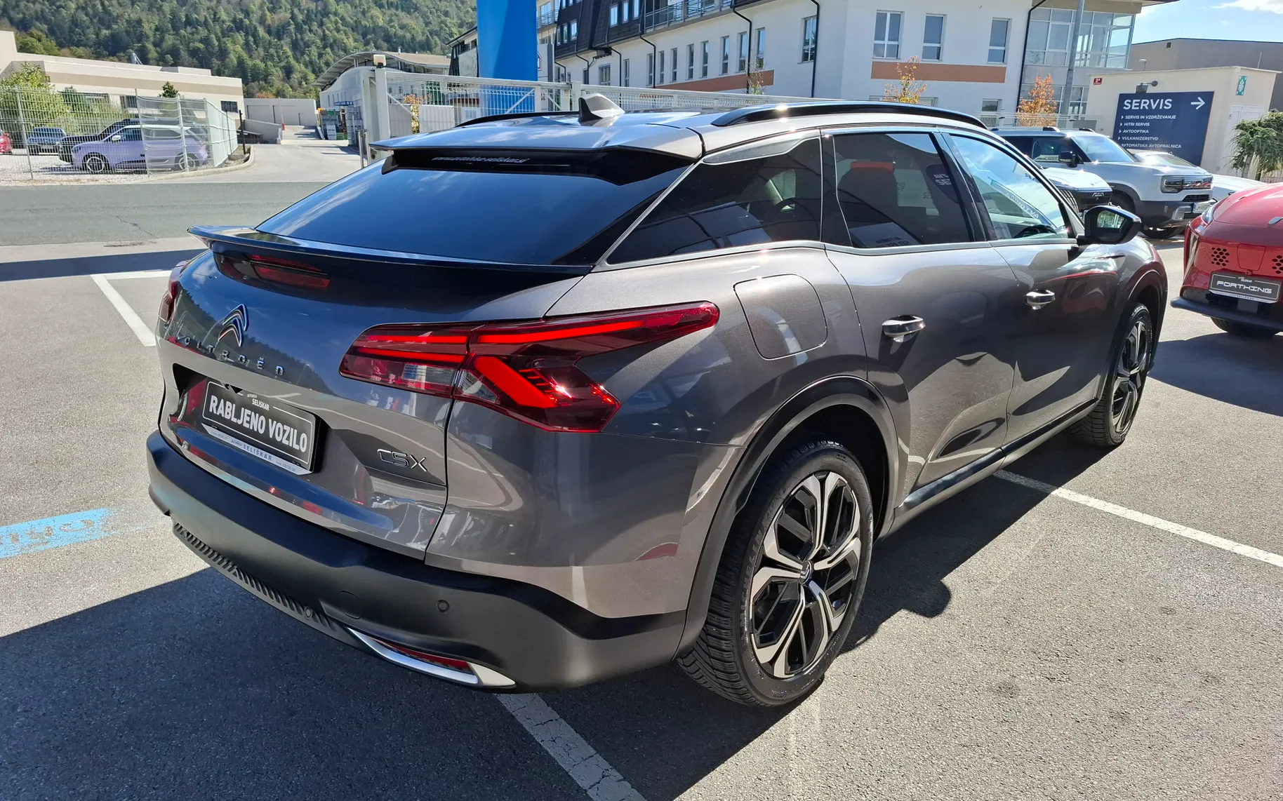 Zunanja slika - Citroën C5X - C5 X 1.2 PURETECH SHINE - ODLIČEN - POTRJENA SERVISNA - 8