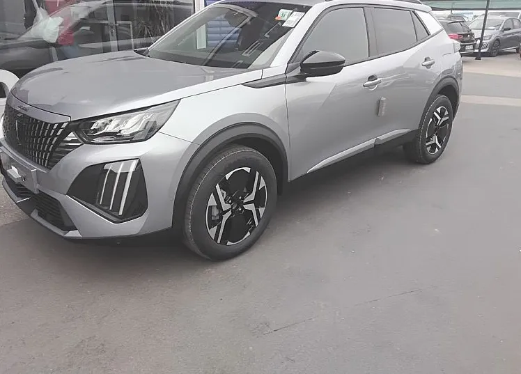 Zunanja slika - Peugeot 2008 - ALLURE PureTech 100 - 1