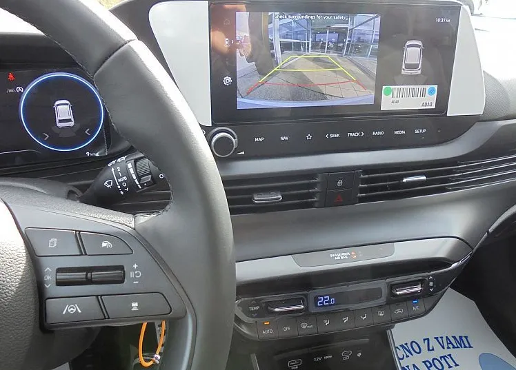 Zunanja slika - Hyundai Bayon - 1.0 T-GDI 90 PREMIUM DCT°RADAR°TWO-TONE° ZALOGA - 9