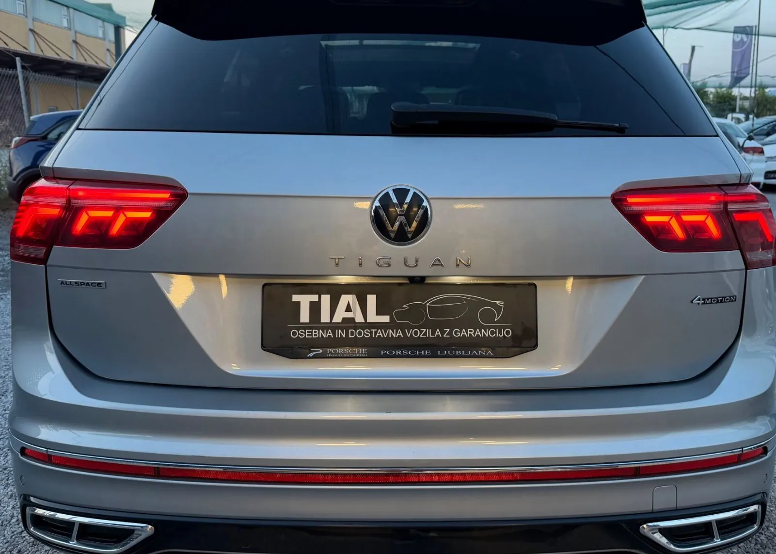 Zunanja slika - Volkswagen Tiguan Allspace - 4motion-2.0 TDI-R-Line-DSG-PANO-MRTVI KOTI-VIRTUA - 6