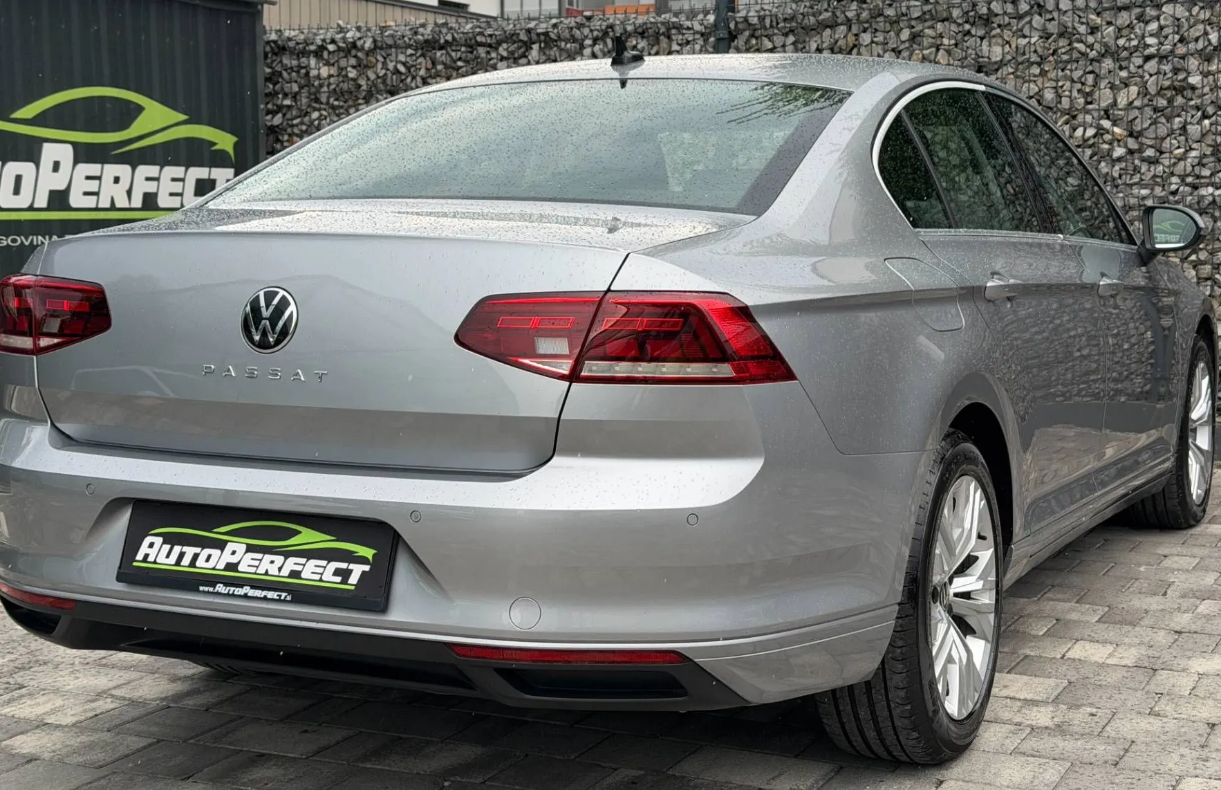 Zunanja slika - Volkswagen Passat - 2.0 TDI BMT SCR DSG |SLO|KAM|3 CON.|NAVI| - 6