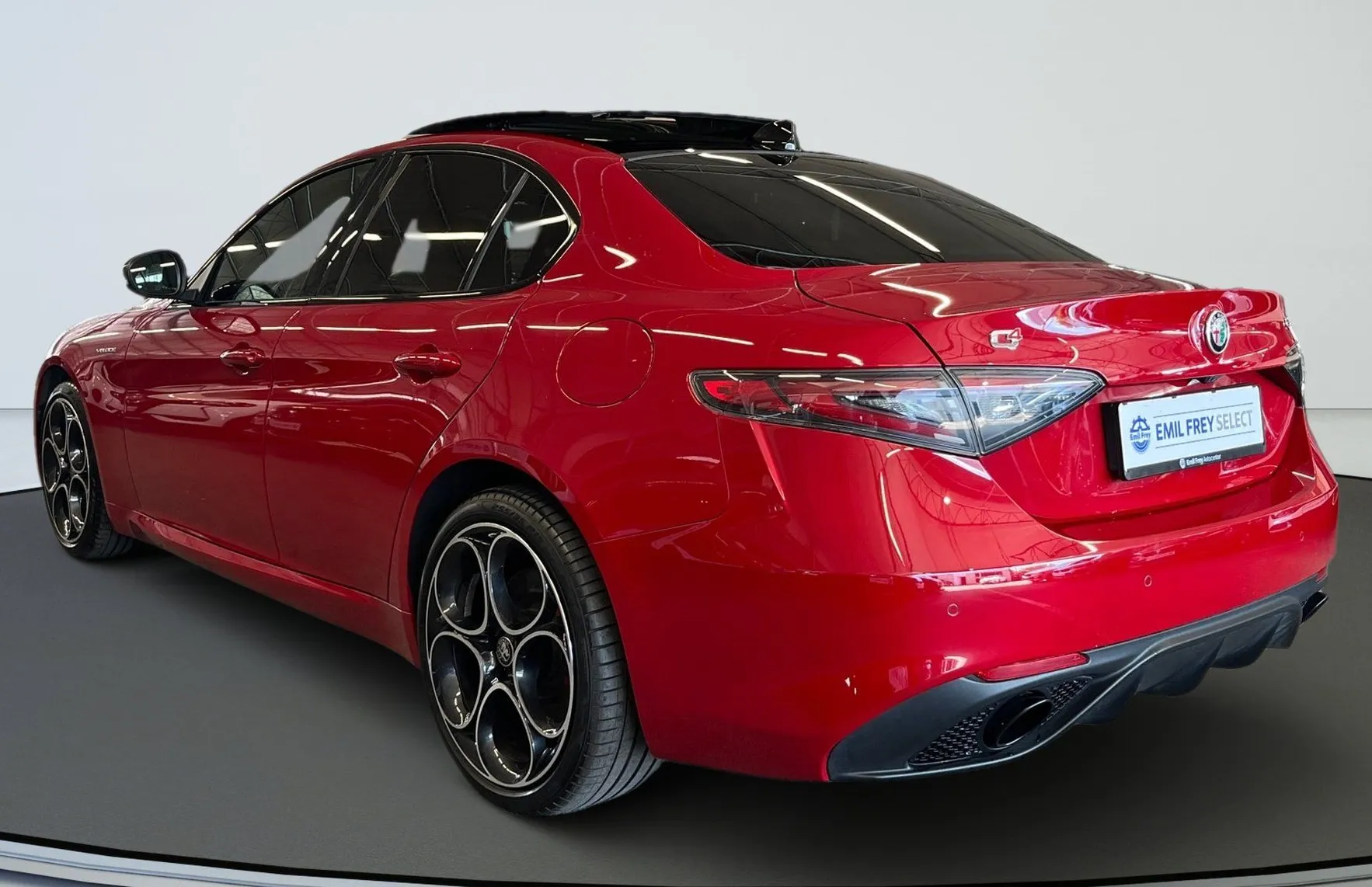 Zunanja slika - Alfa Romeo Giulia - AWD 2.2 Multijet 210 Veloce Avt. - 4