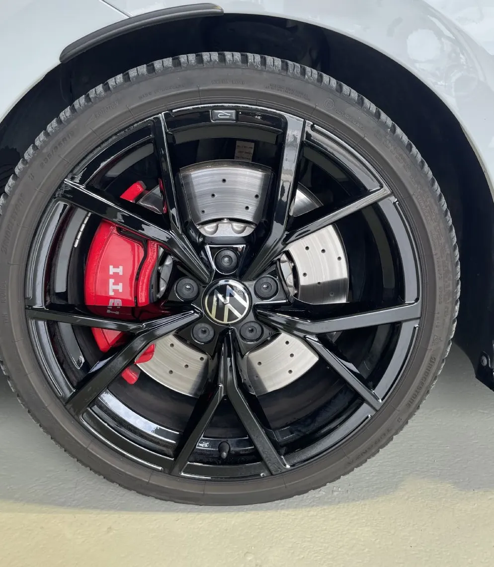Zunanja slika - VW Golf - GTI-HEADUP-PANO-NAVI-GRETJE-LED-LANE-HARMAN KARDON - 20