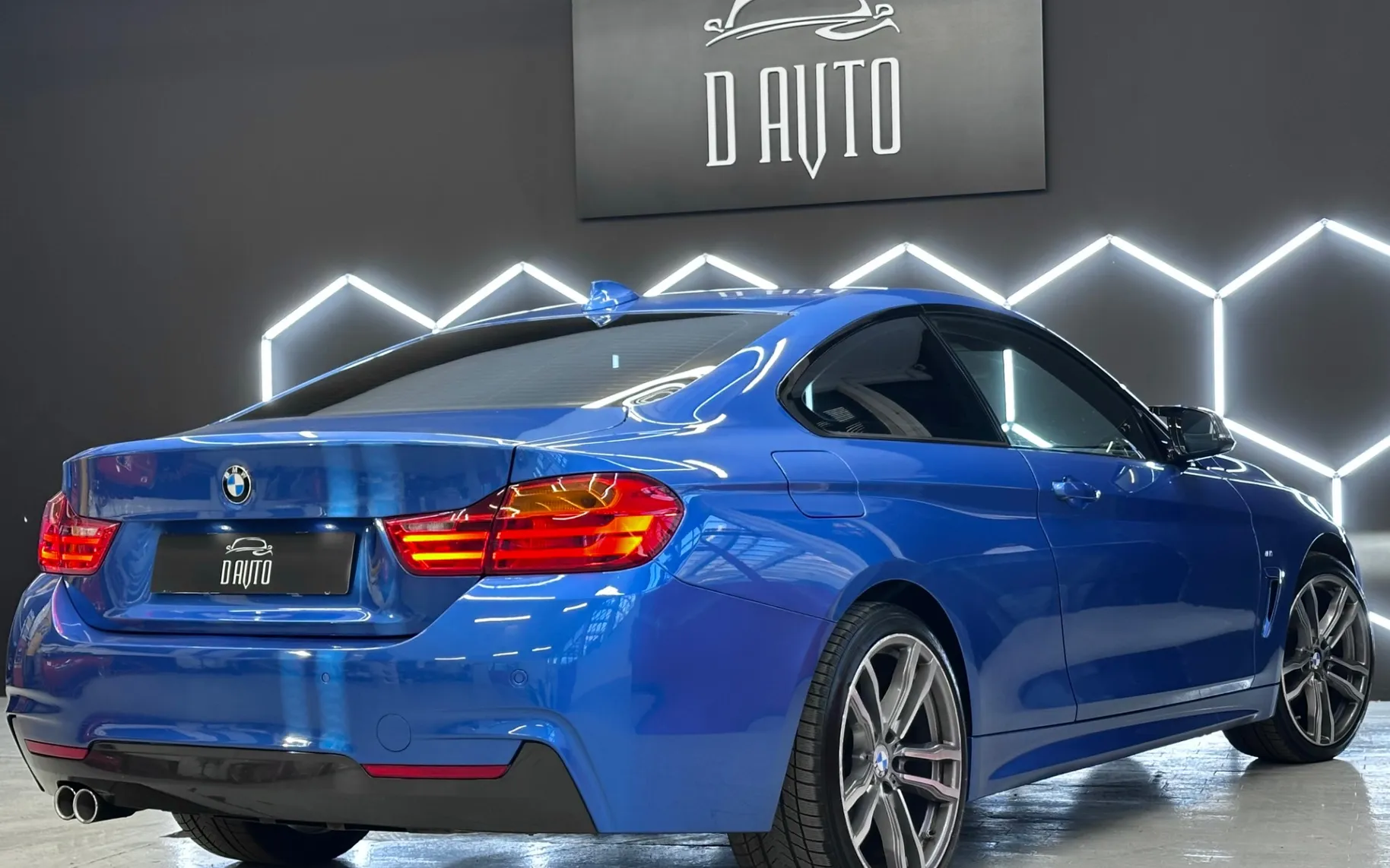 Notranja slika - BMW serija 4 Coupe: - 420d xDrive Coupé M Sport... - 8