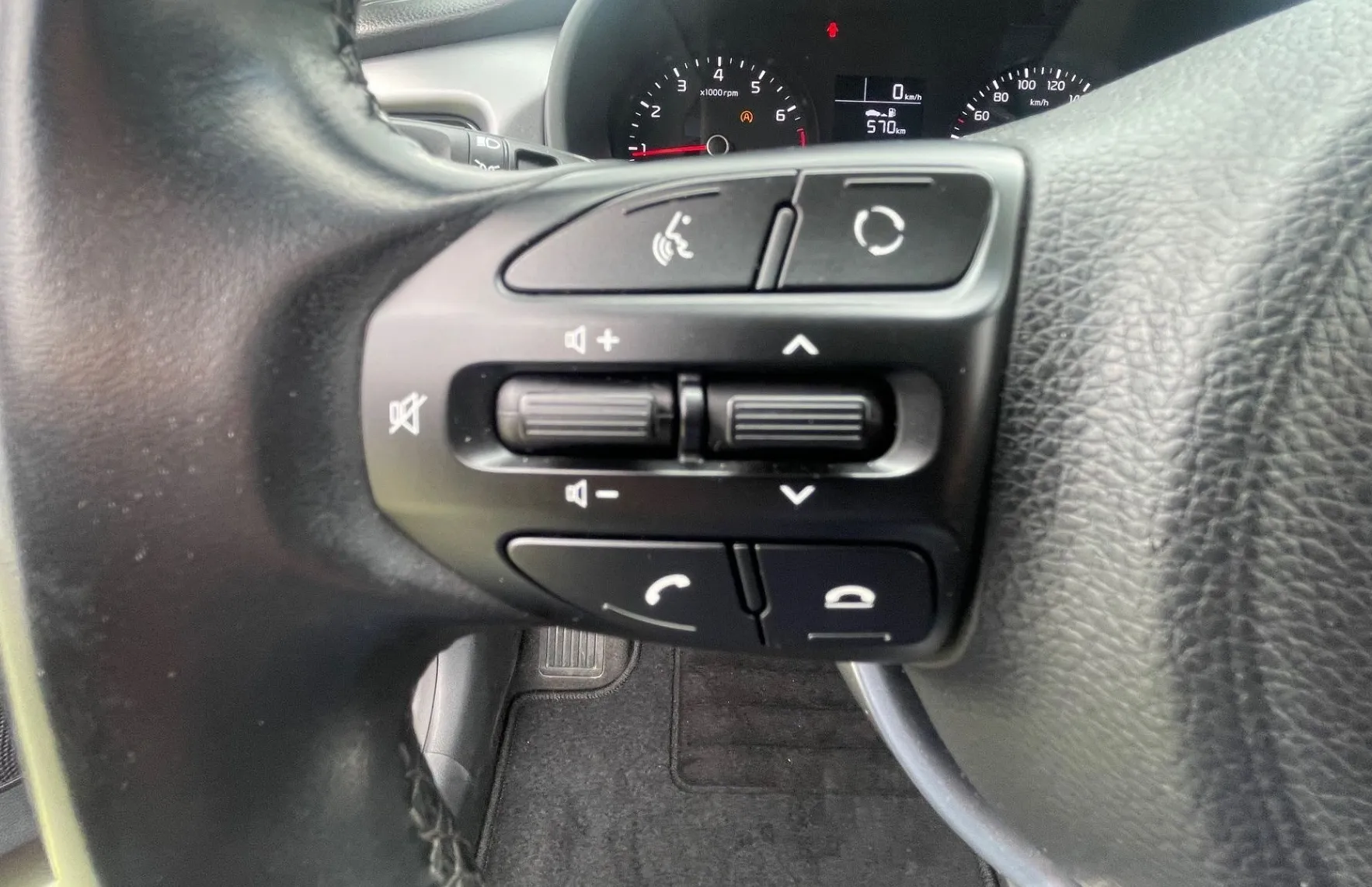 Zunanja slika - KIA Rio - 1.25 CVVT EX Edition. KAMERA. PDC ZADAJ. TEMPOMAT - 13