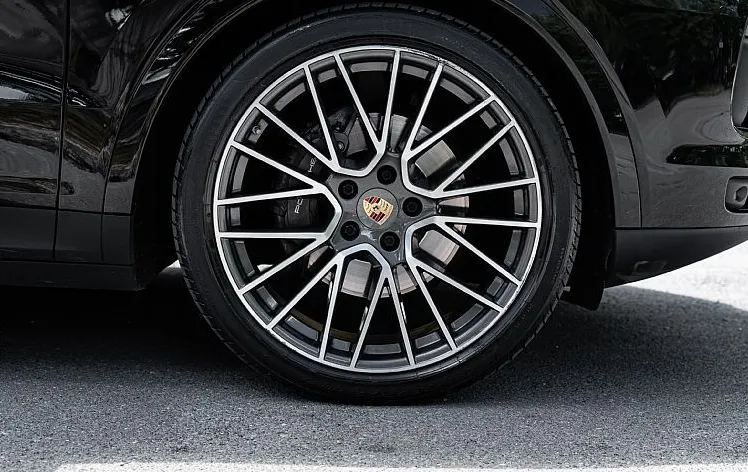 Zunanja slika - Porsche Cayenne - Coupe E-Hybrid-Pano-Softclose-22col-LED-BOSE-Zračno vzm - 14