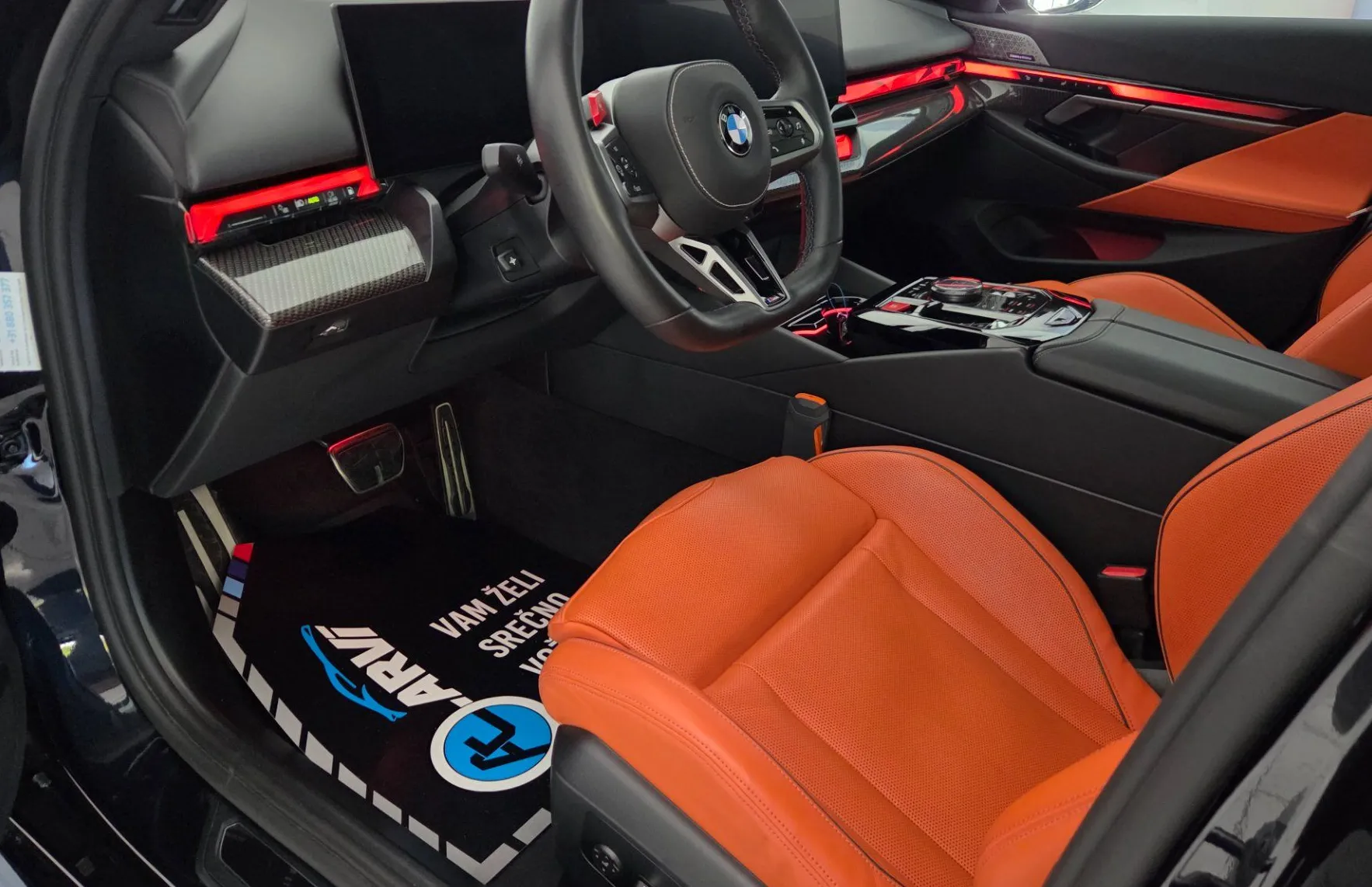 Zunanja slika - BMW M5 - Touring-RADAR-KLJUKA-KAM360-KEYLESS-HUD - 10