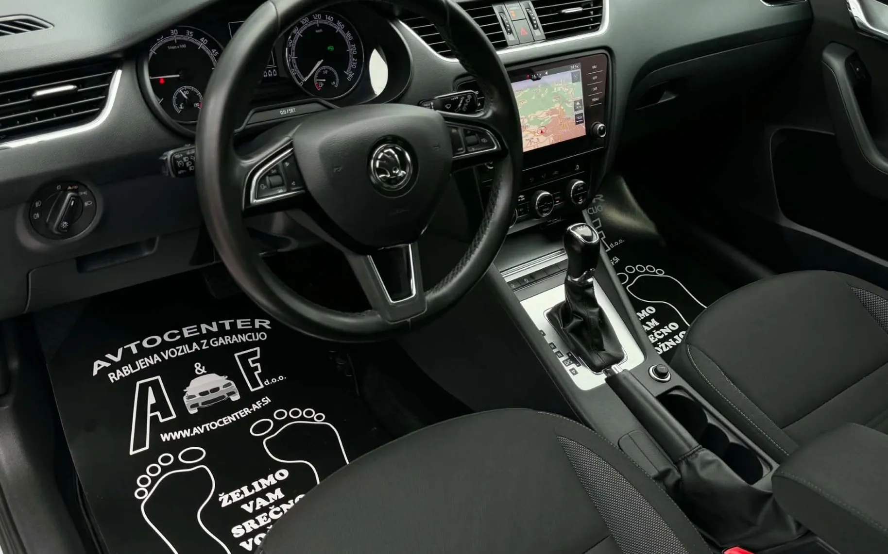 Notranja slika - Škoda Octavia - 1.6 TDI-DSG-LED-NAVI-LIZING ZA TUJCE-TEMPOMAT- - 8