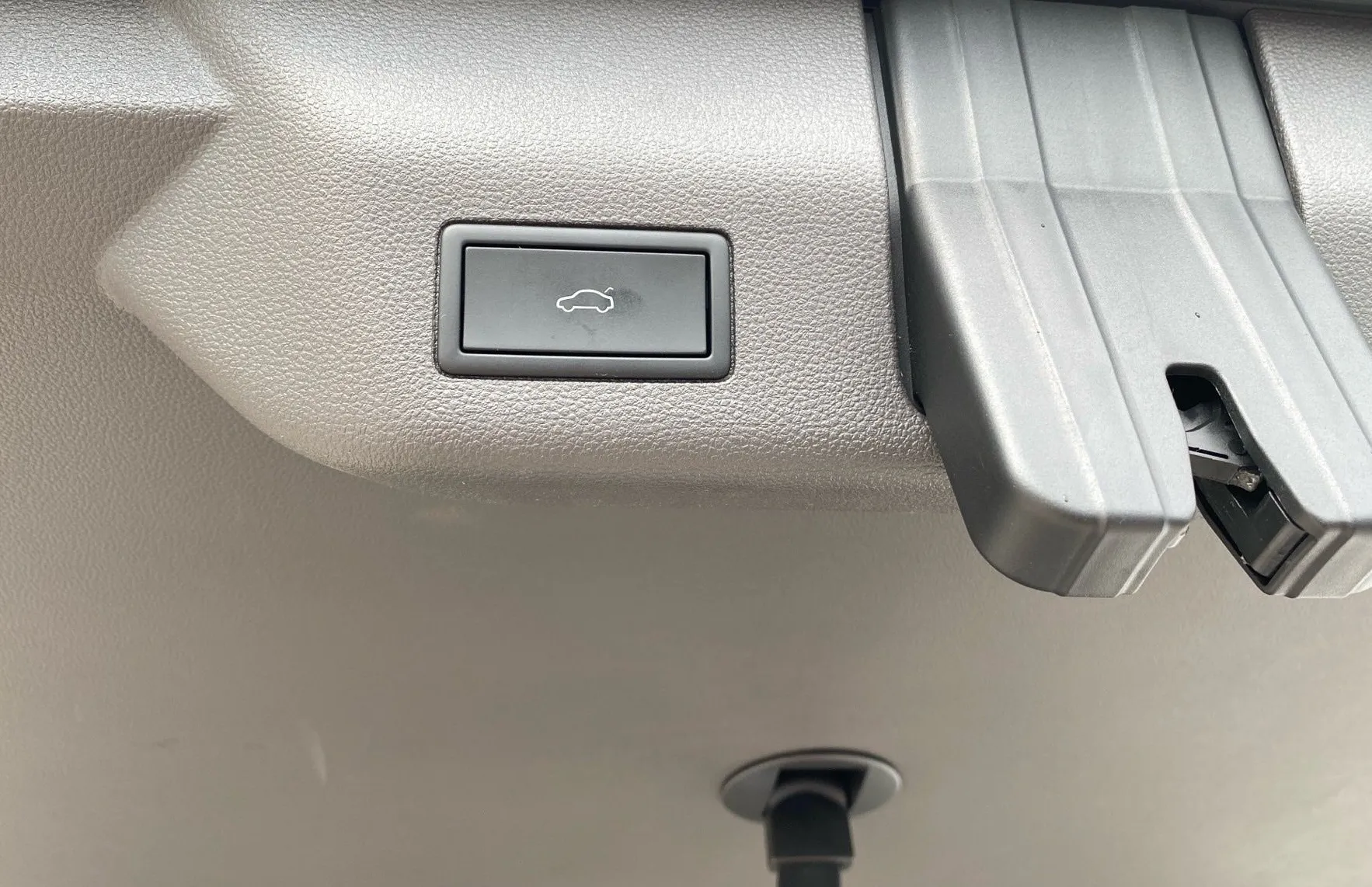 Zunanja slika - VW Multivan - 2.0 TDI DSG Life EDITION - 13