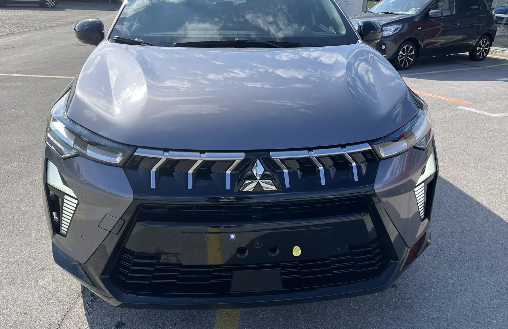 Zunanja slika - Mitsubishi ASX - 1.3 DI-T MHEV 103kW Intense - 2