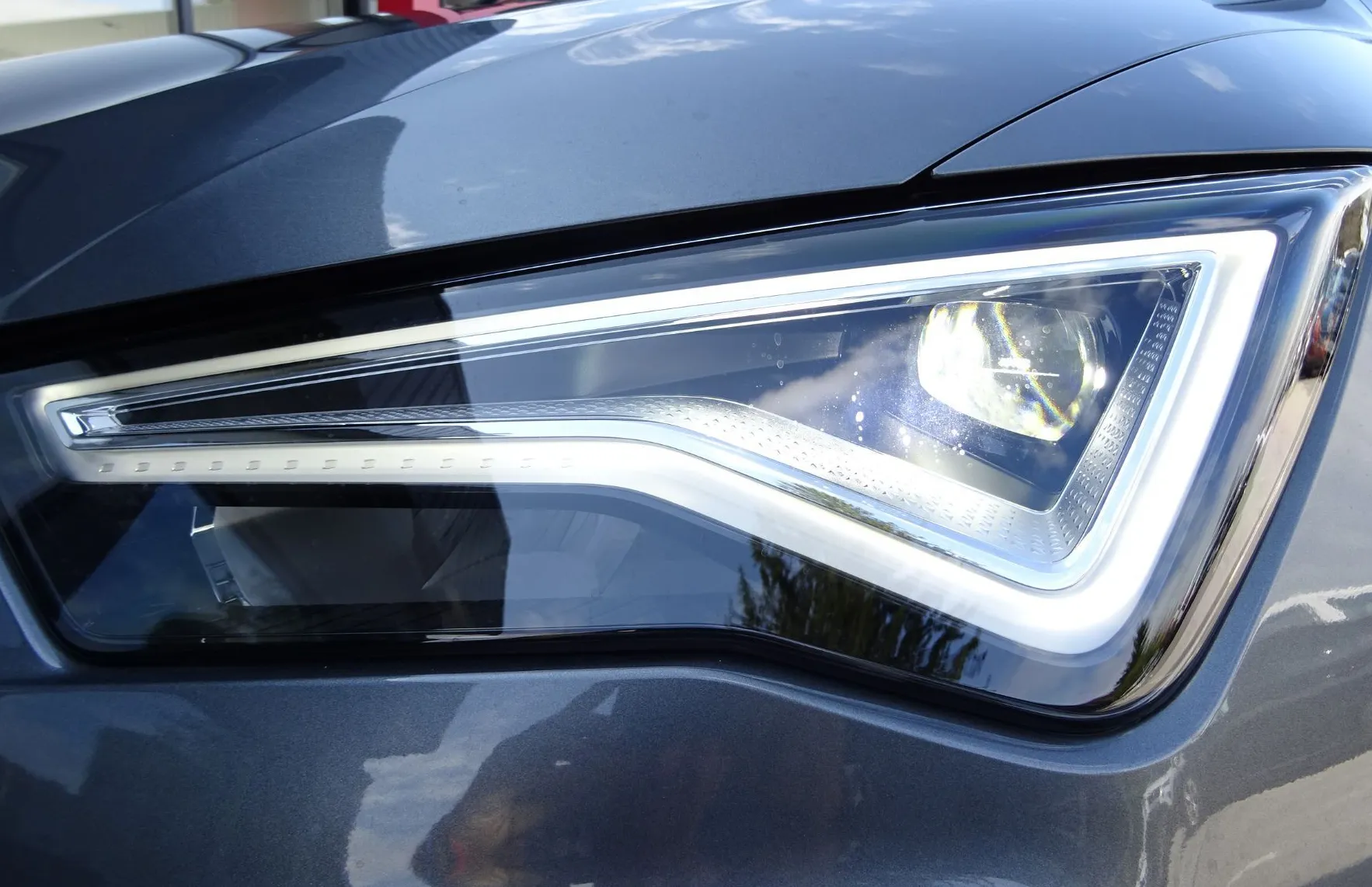 Zunanja slika - Seat Ateca - 1.0 TSI 85 KW HOLA -NA ZALOGI - - 19
