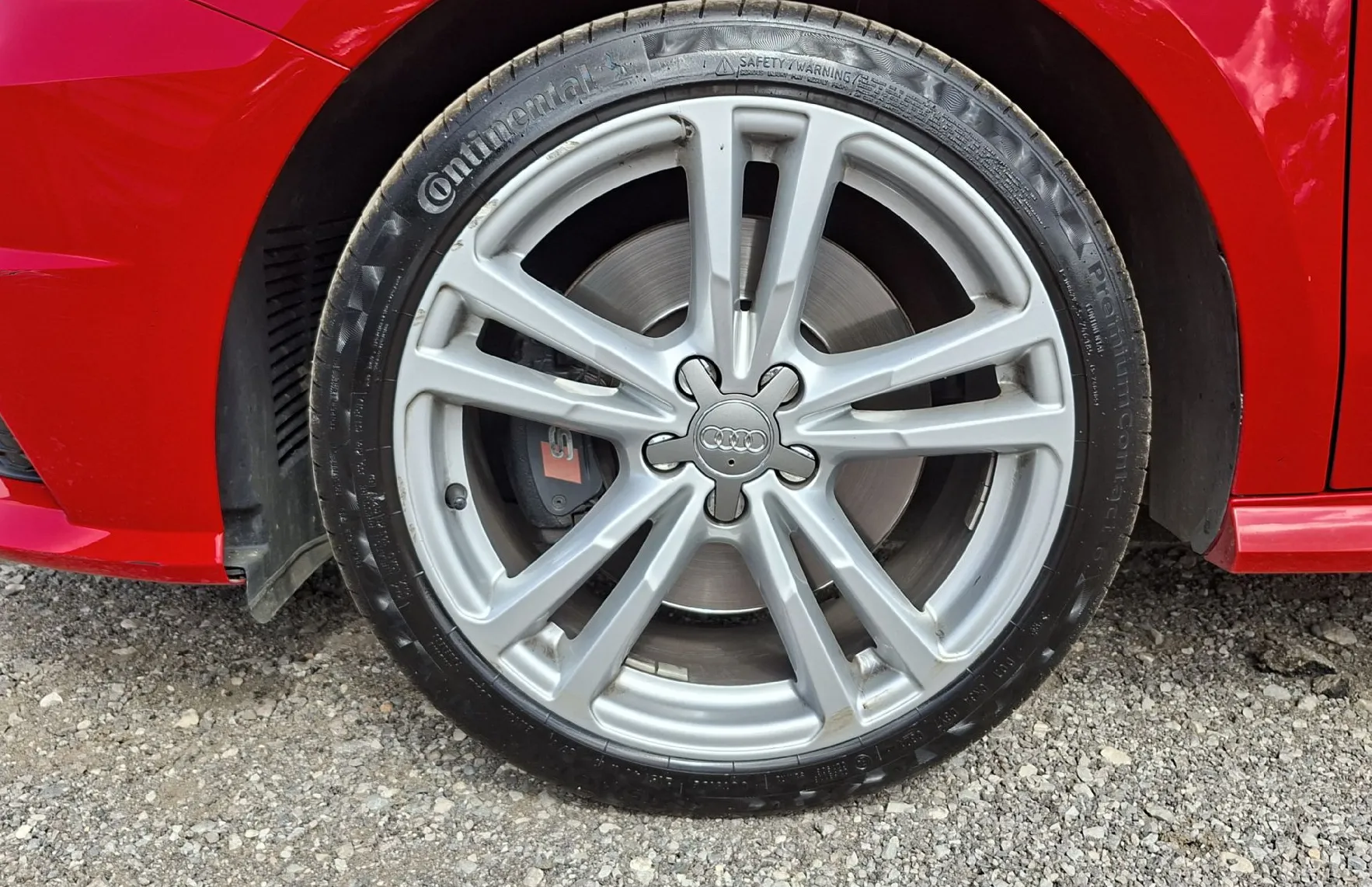 Zunanja slika - Audi S1 - 2.0 TFSI quattro - 13