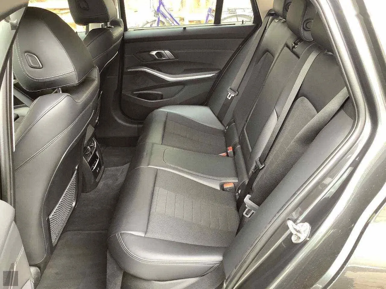 Zunanja slika - BMW Serija 3 - 320d Touring Sport Line Avt.NEMŠKI+4ALU.USNJE.LED - 11