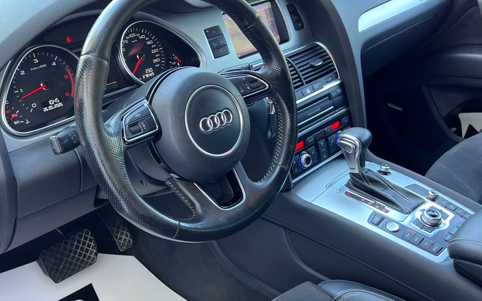 Notranja slika - Audi Q7 - 3.0 TDIS+S-LINE+SLO+Q+LED+7SED+NAVI+21COL - 10