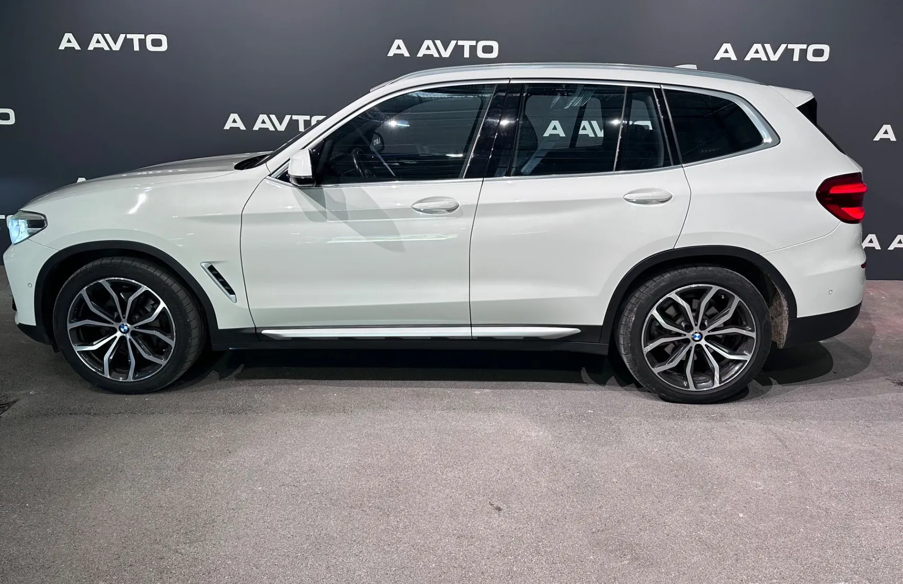 Zunanja slika - BMW X3 - serija : xDrive 30d xLine Avt. AD.LED-KAMERA-19COL-USNJE... - 4