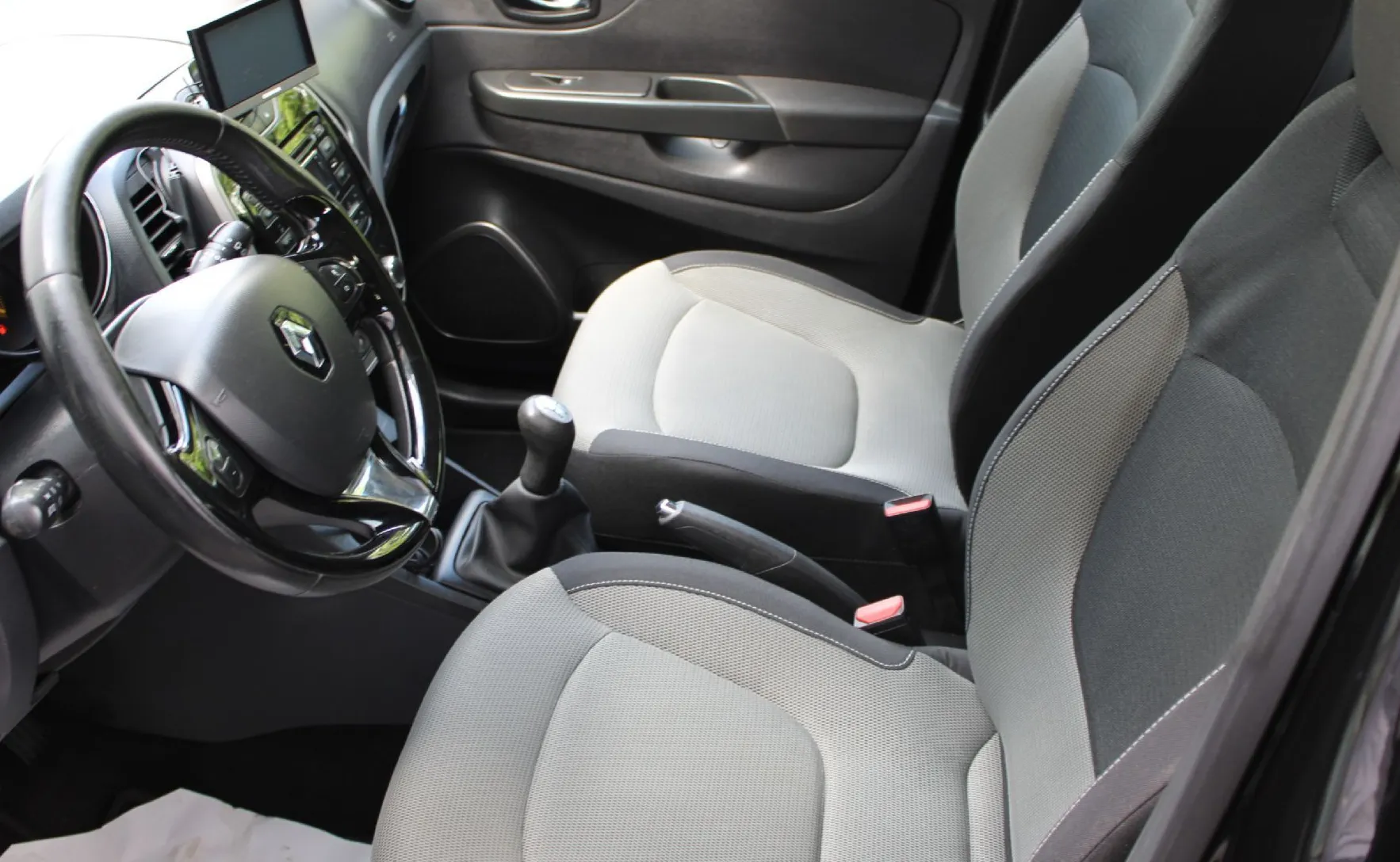 Zunanja slika - Renault Captur - dCi 110 Energy Dynamique - 12