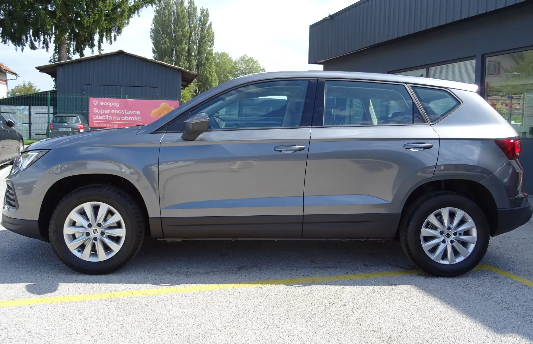 Zunanja slika - Seat Ateca - 1.0 TSI 85 KW HOLA -NA ZALOGI - - 4