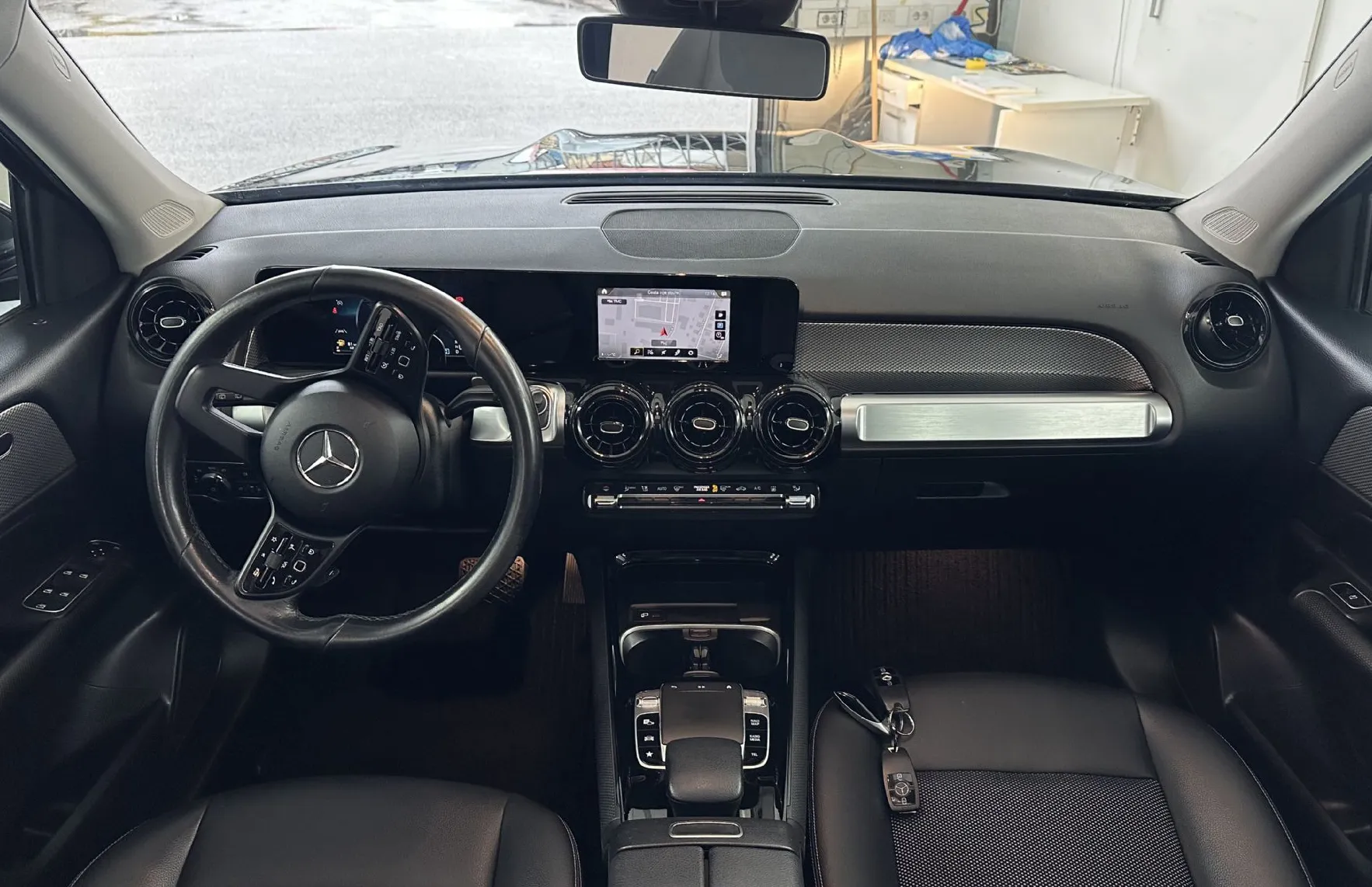 Zunanja slika - Mercedes-Benz GLB-Razred - GLB 200 d 4MATIC Avt.NEMŠKI.KAMERA.PANORAMA.NAVI - 17