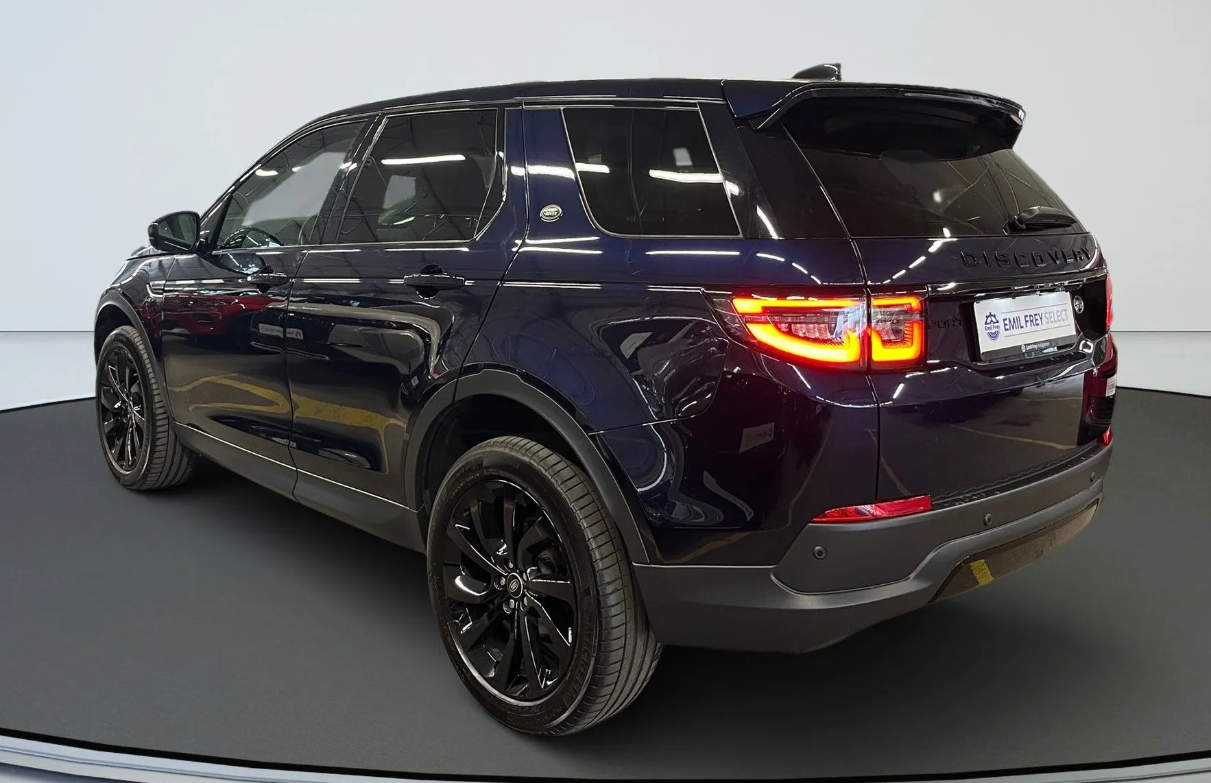 Zunanja slika - Land Rover Discovery - 2.0 MHEV AWD AUT. - 4