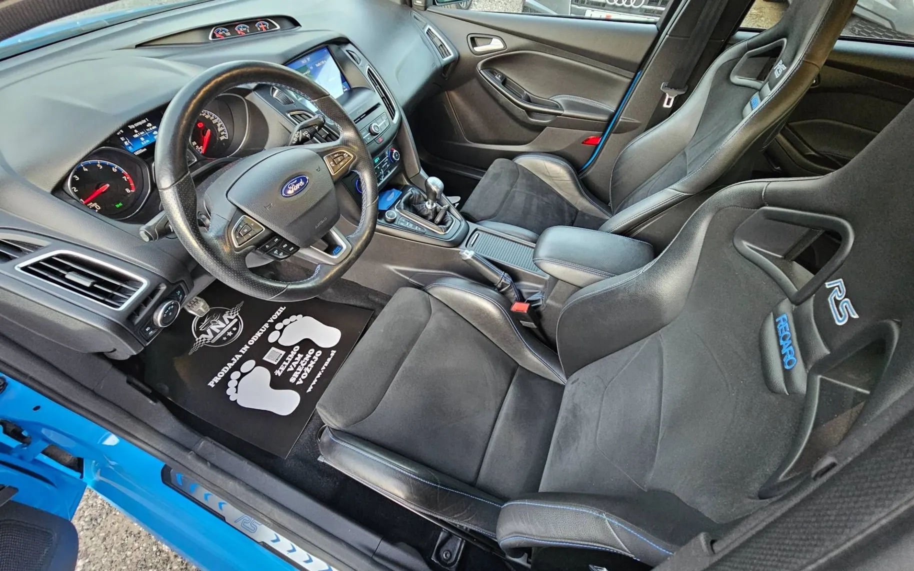Notranja slika - Ford Focus - 4x4 2.3 EcoBoost RS |BLUE|KAMERA|SONY|REMUS|TOP| - 7