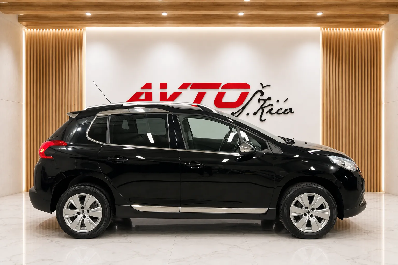Zunanja slika - Peugeot 2008 - 1.2 -LED-NAVI-TEMPOMAT-CROME-ALU-PDC-ODLIČEN... - 6