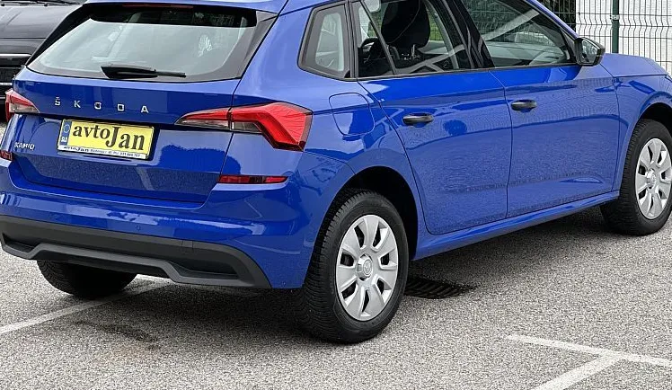 Zunanja slika - Škoda Kamiq - Active 1.0 TSI °TEMPOMAT°FRONT IN LANE ASSIST° - 4
