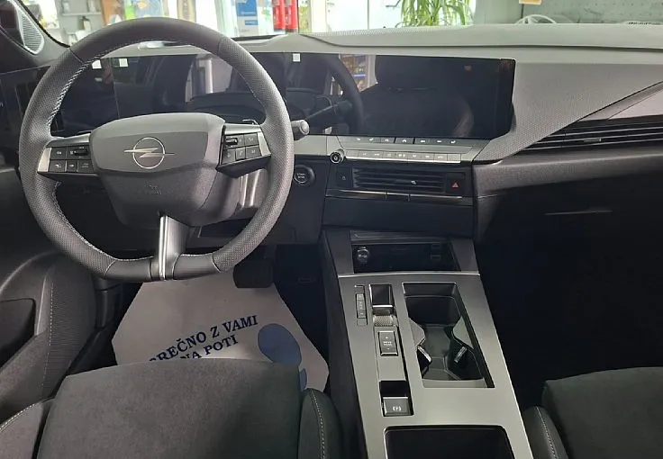 Zunanja slika - Opel Astra - Sports Tourer 1.2 Turbo Ultimate Avt. - 4