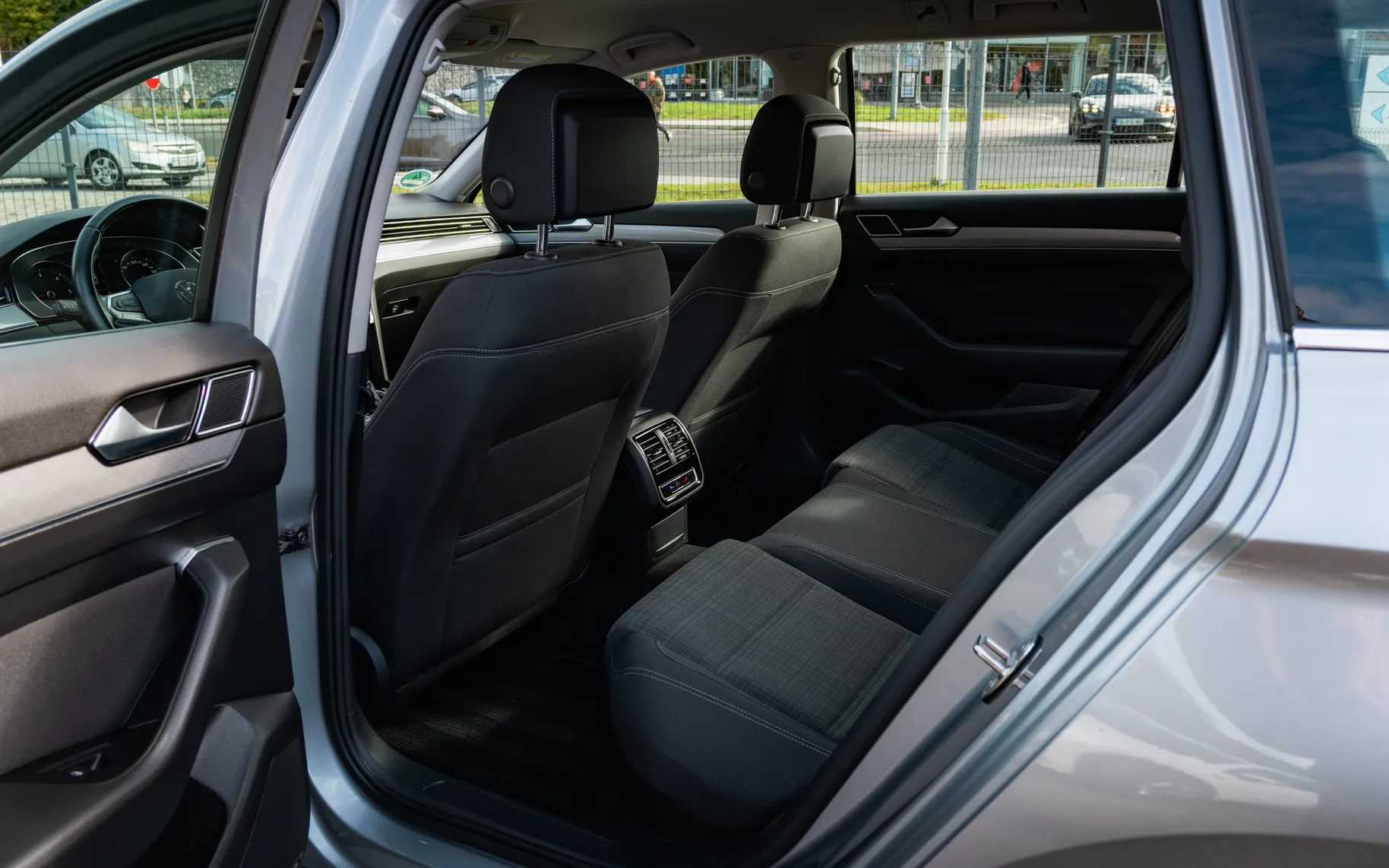 Notranja slika - Volkswagen Passat - Variant 2,0 TDI BMT SCR Business DSG - 8