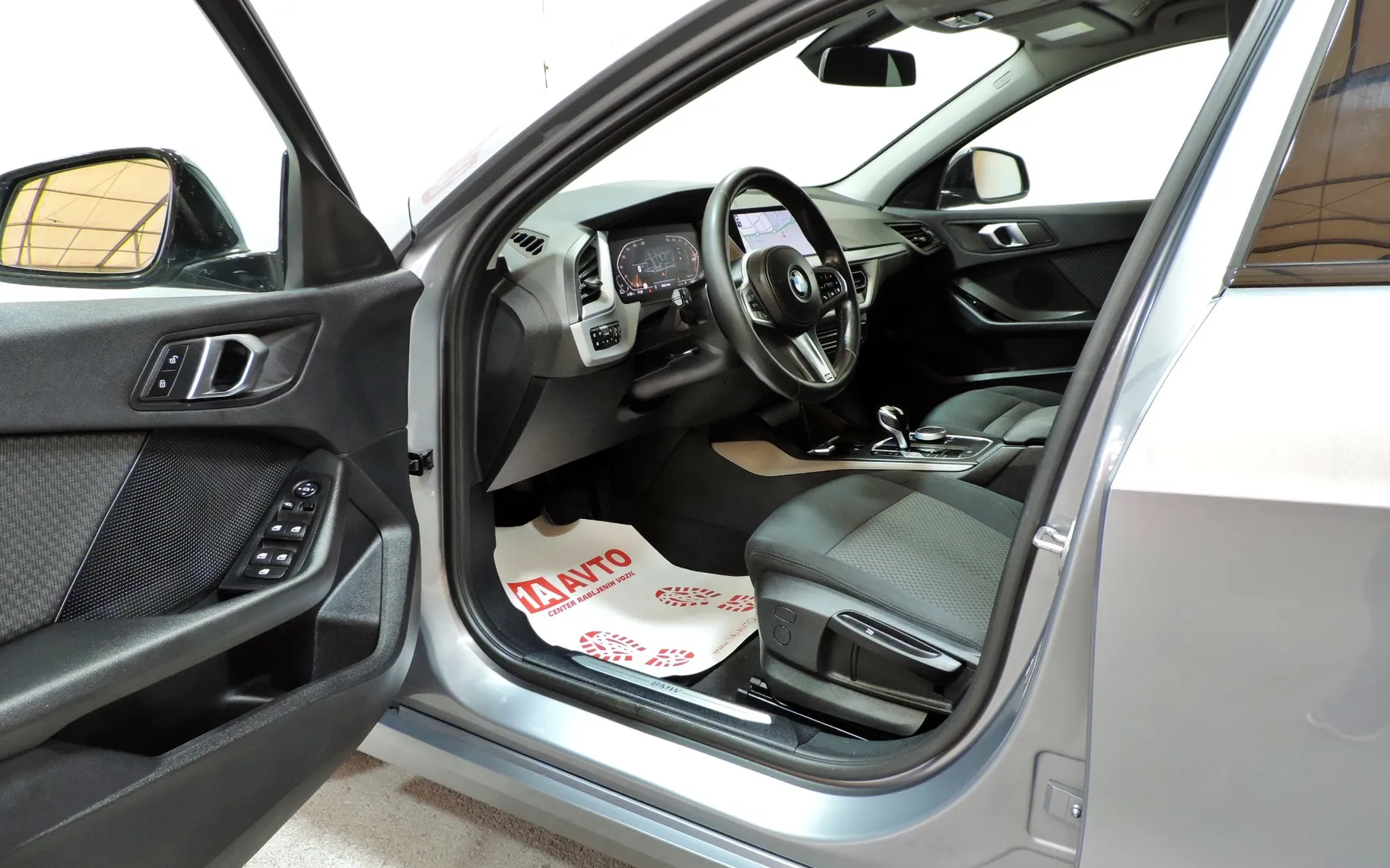 Zunanja slika - BMW Serija 1 - 1 Series 116d Avt. KAMERA-LED-COCKPIT... - 9