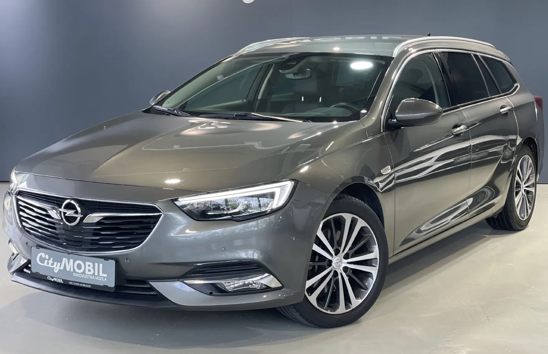 Zunanja slika - Opel Insignia - 1LAST-NAVI-360KAM-HLAJENJE-KEYLESS-RADAR-LED-USNJE - 1