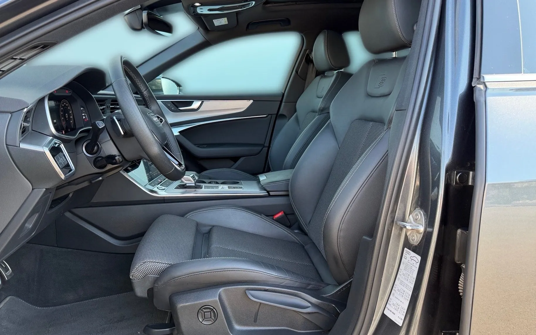 Notranja slika - Audi A6 Avant - 40 TDI S line S tronic-Panorama-Vl.kljuka-Matrix.. - 7