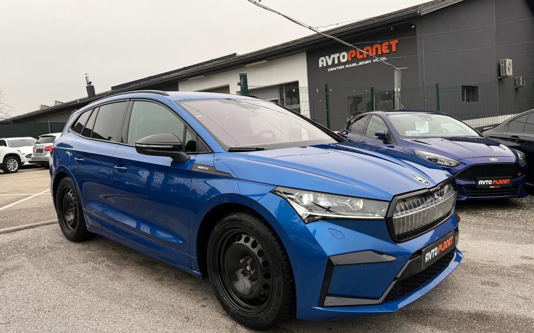 Zunanja slika - Škoda Enyaq - IV 80X SPORT LiNE MATRIX  ACC WEBASTO ALU 20 KLJUKA - 6