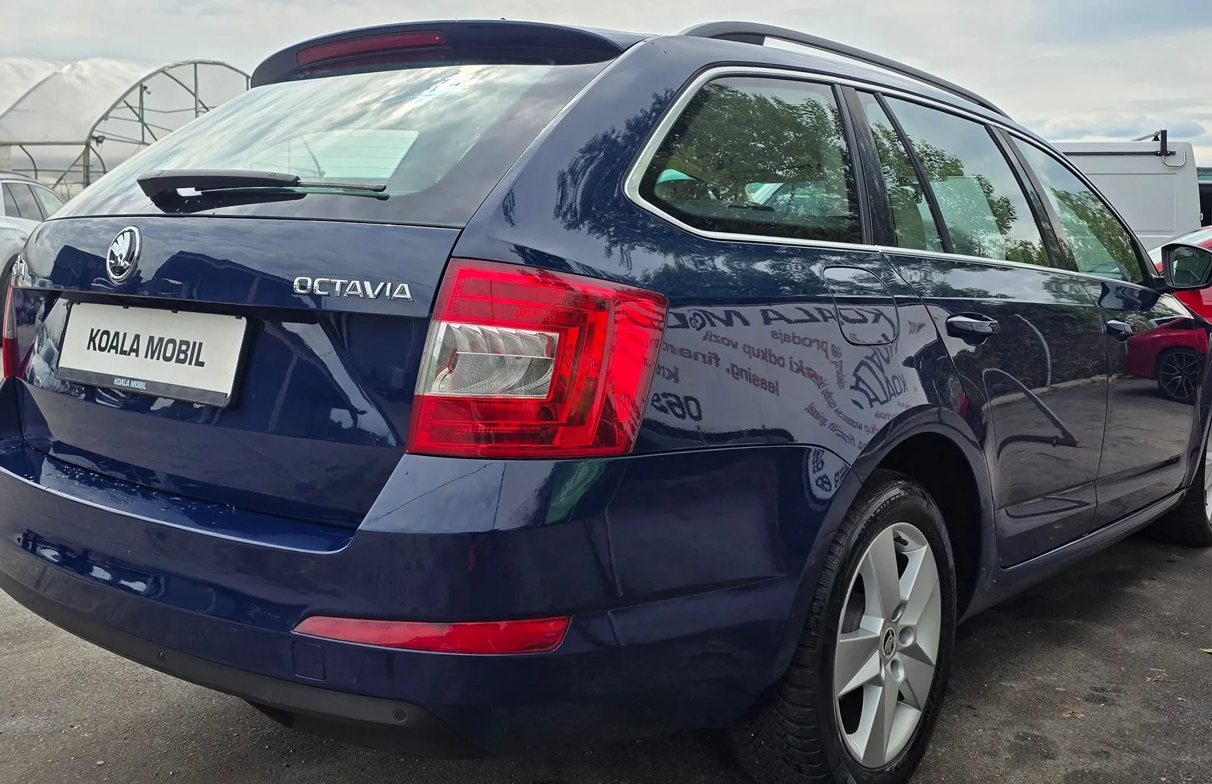 Zunanja slika - Škoda Octavia - COMBI 1.6 TDI STYLE DSG ALU PLATIŠČA-1.LASTNIK-SLO - 4