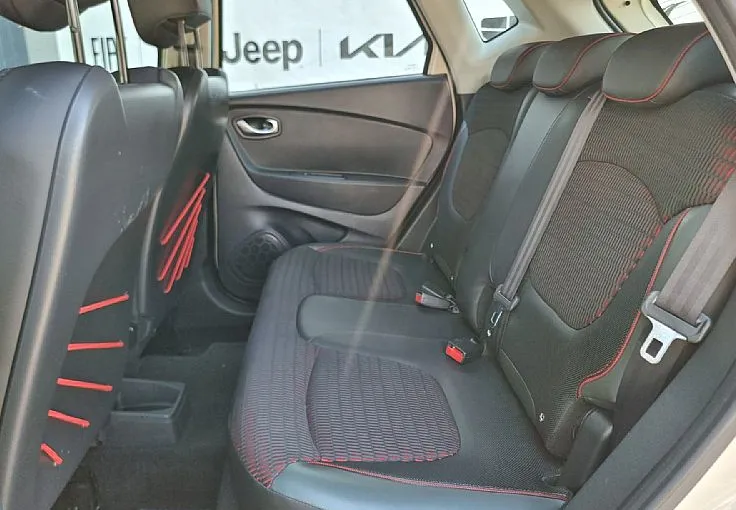 Zunanja slika - Renault Captur - TCe 90 Business - 9