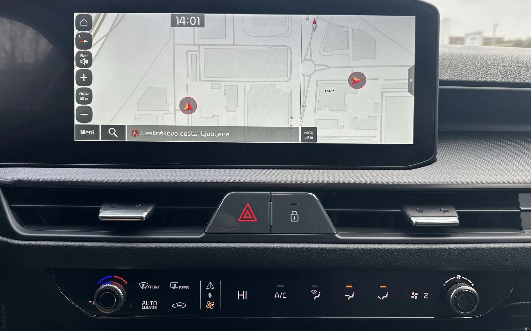 Notranja slika - KIA Stonic - 1.0 T-GDi EX Pulse M T - 23