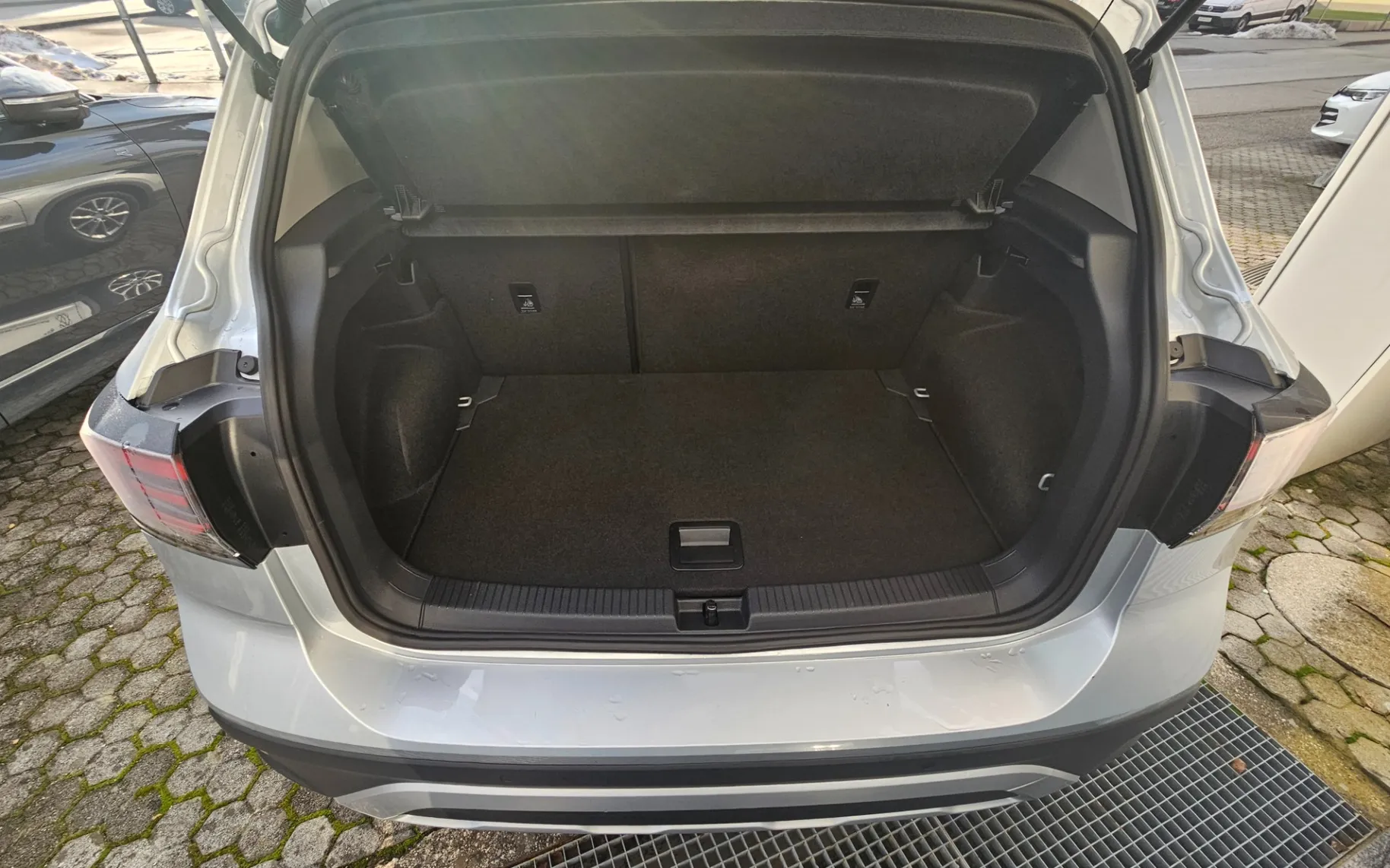 Zunanja slika - Volkswagen T-Cross - 1.0 TSI DSG 4ALL 85kW - 6
