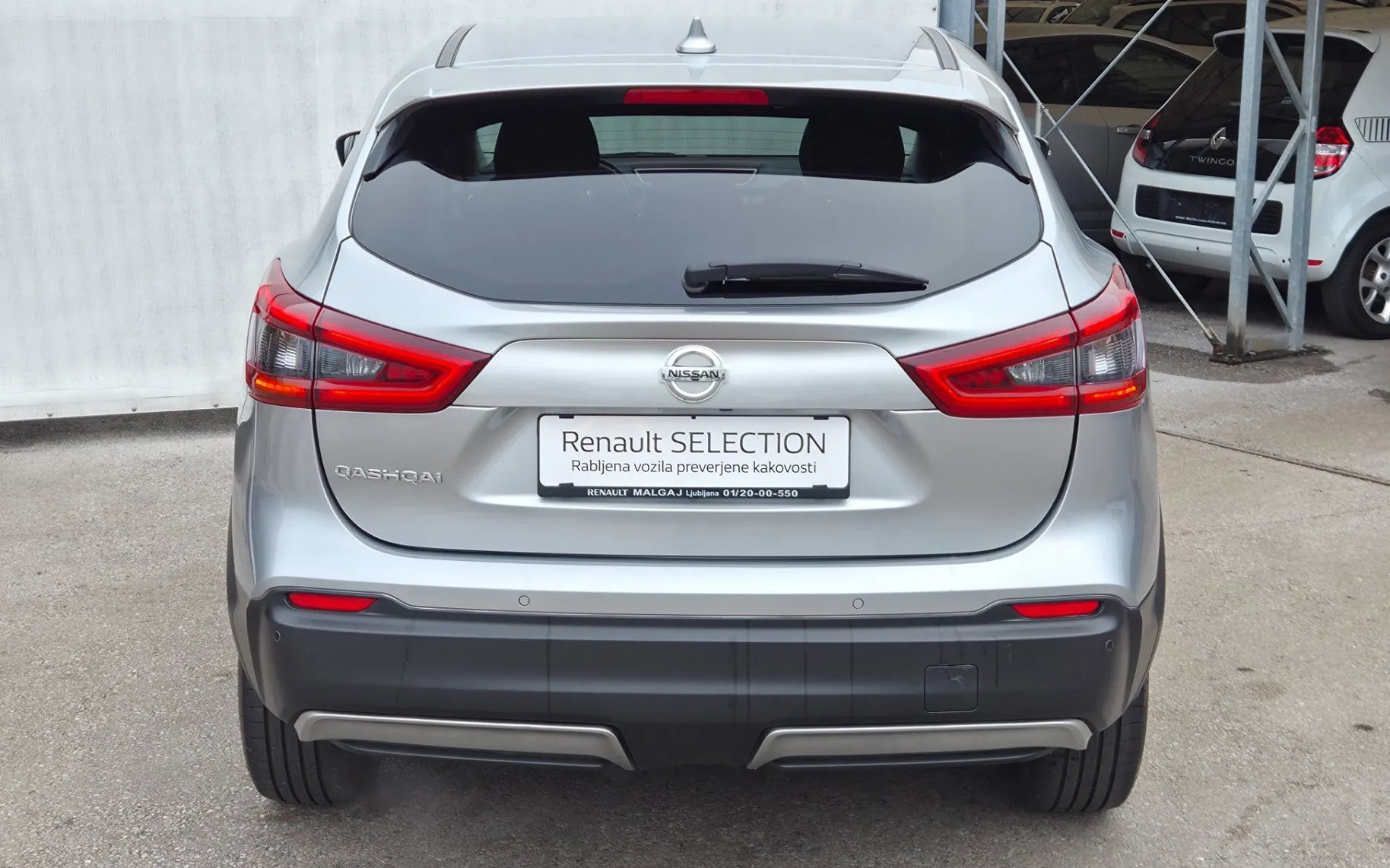 Zunanja slika - Nissan Qashqai - 1.3 DIG-T 140 Tekna 1.LASTNIK SLO.POREKLO - 5