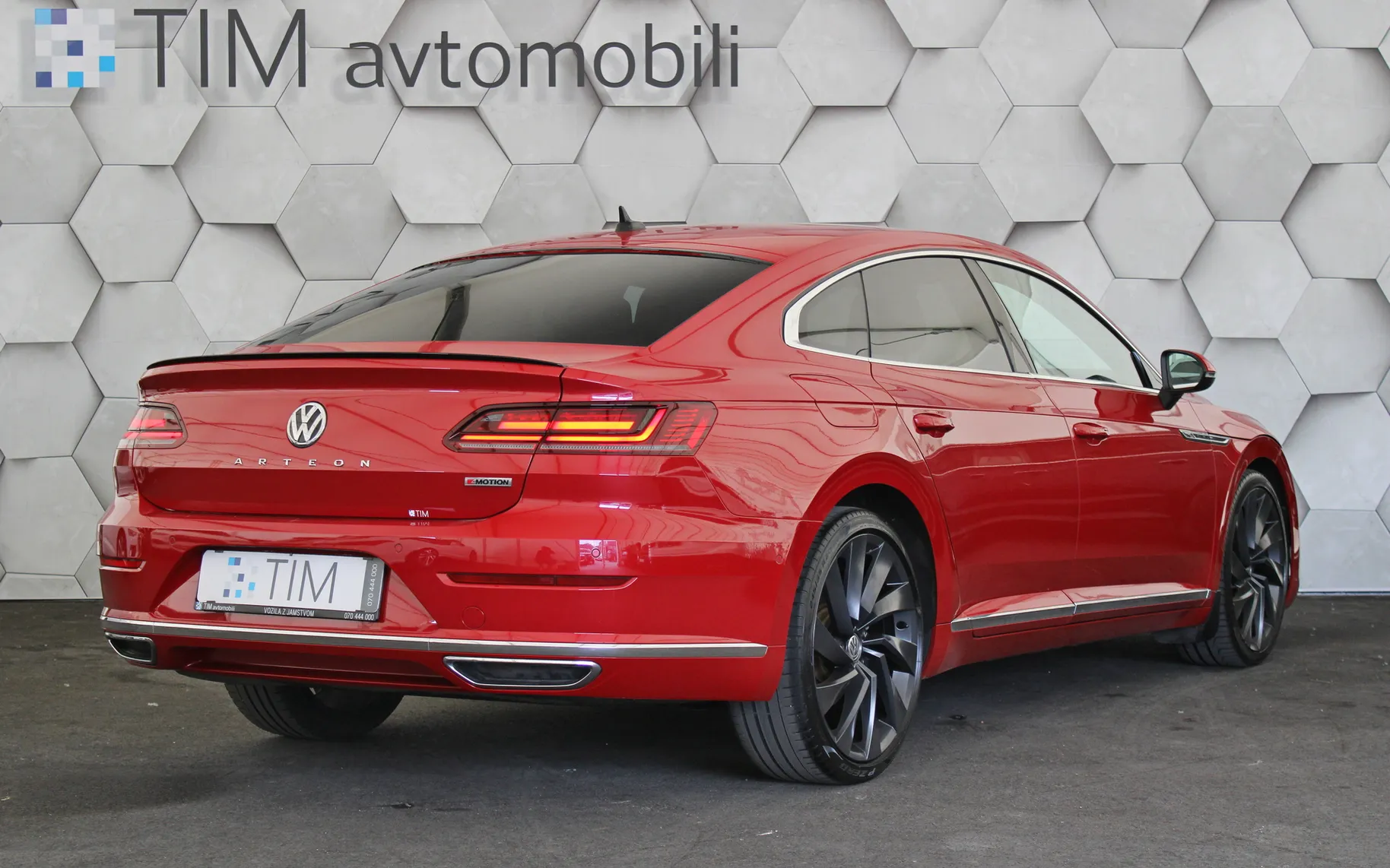 Zunanja slika - Volkswagen Arteon - 2.0 TDI 4-Motion DSG R-Line 200KM - 3