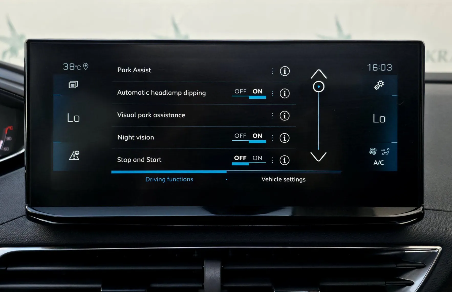 Zunanja slika - Peugeot 5008 - 2.0HDI EAT8 GT PANOR•ACC•AMBIENT•MEMORY•KEYLESS•19 - 16