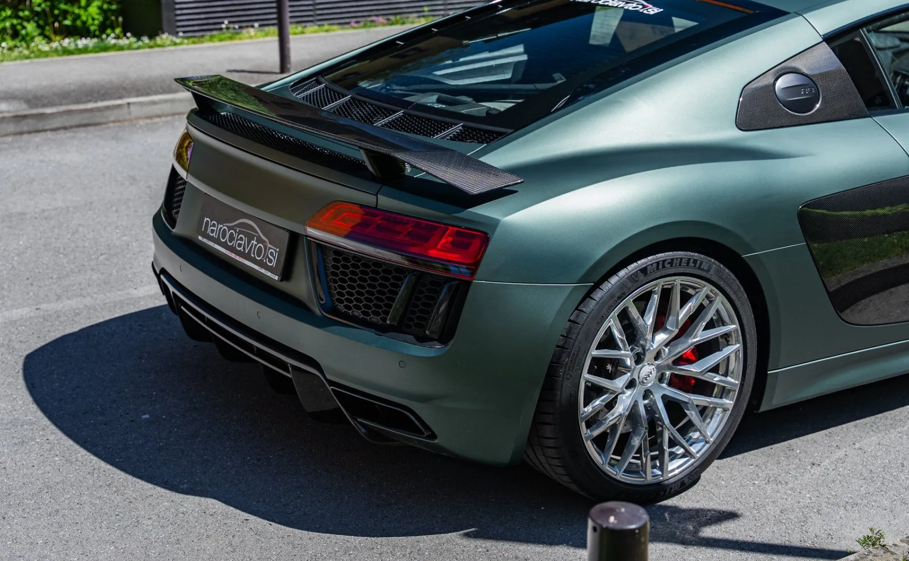 Zunanja slika - Audi R8 - V10+ - Keramika - Bang Olufsen - Karbon - Laser - 12