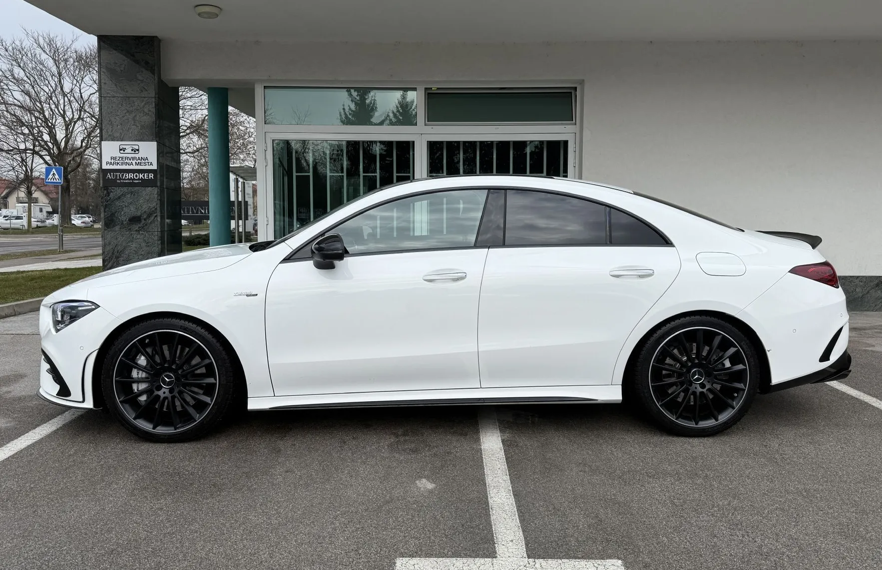 Zunanja slika - Mercedes-Benz CLA-Razred - CLA 35 AMG 4M Head-Up Burmester AMG Performance - 8
