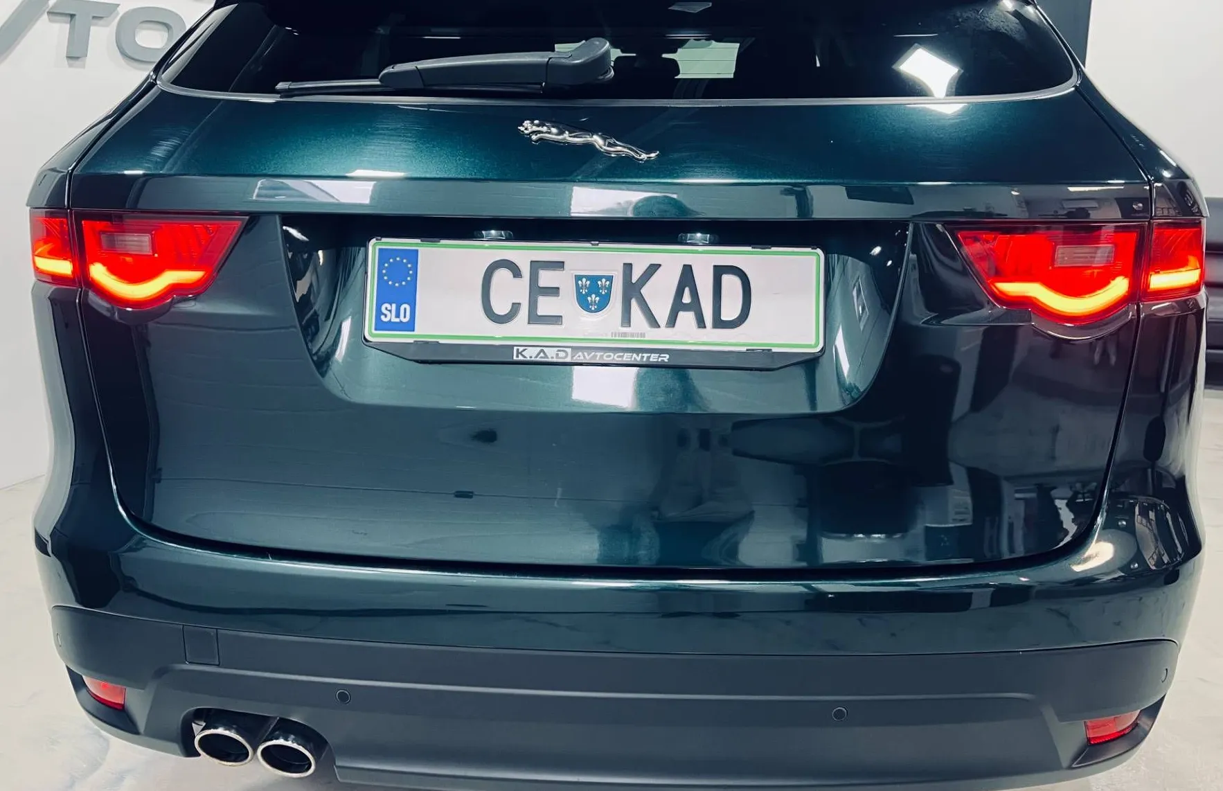 Zunanja slika - Jaguar F-PACE - 2.0 TD 180KM AWD avt R-Sport - 5