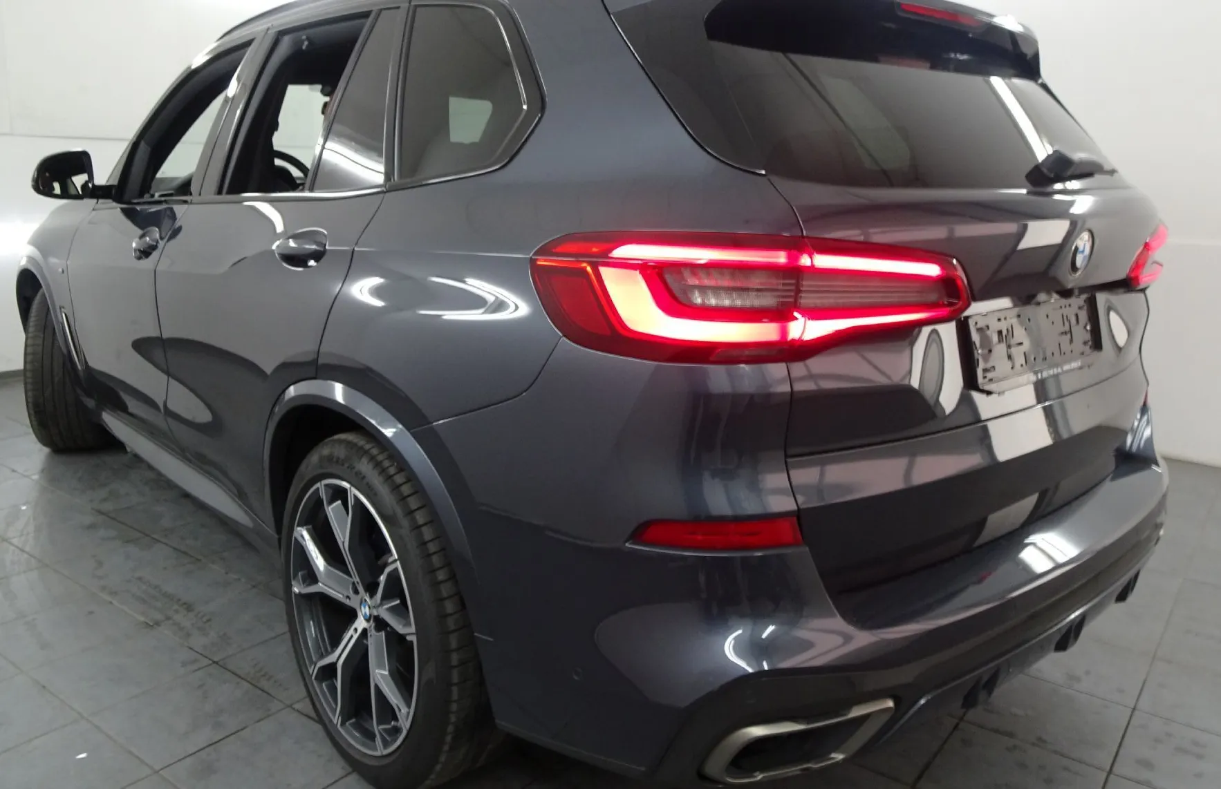 Zunanja slika - BMW X5 - serija :  xDriveM50d Avt.KAMERA.LES.USNJE.NAVI.ACC.KLJUKA - 4