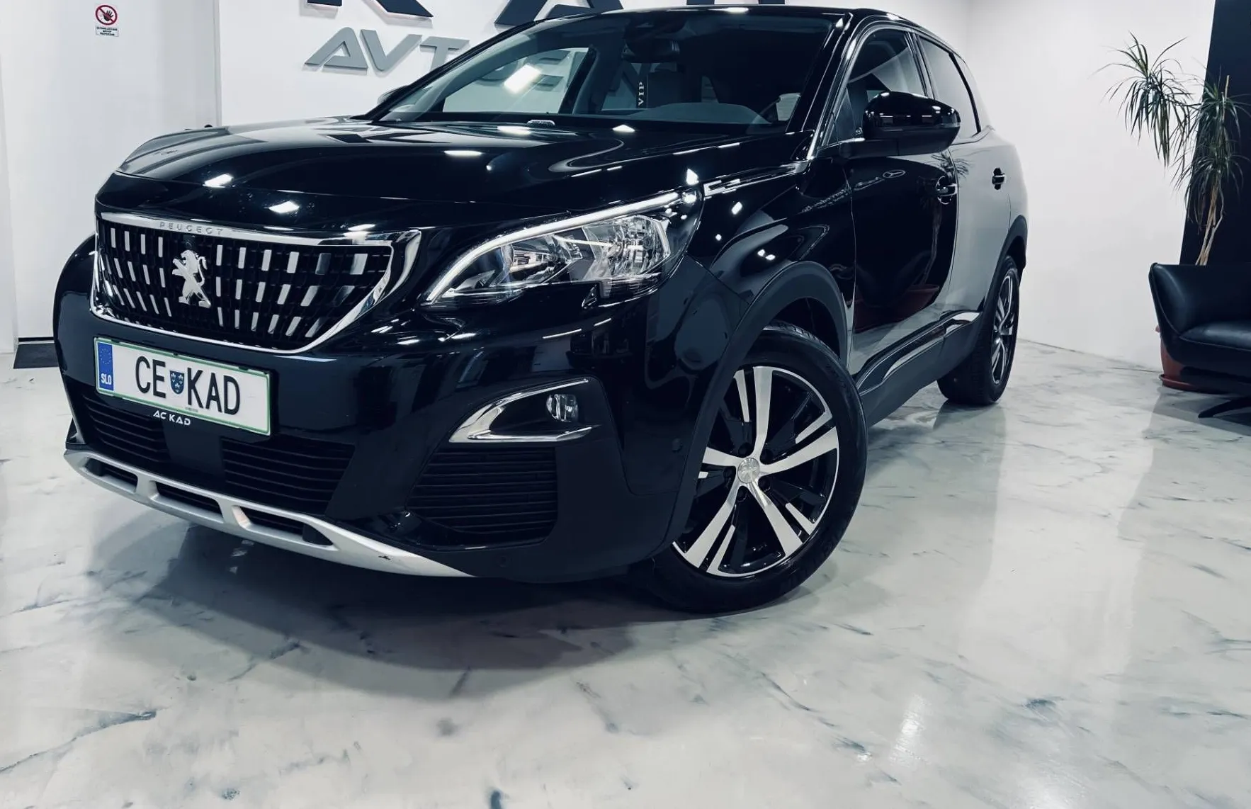 Zunanja slika - Peugeot 3008 - 1.2 PureTech -Z 15  LEASING TUDI ZA BREZPOSELNE - 1