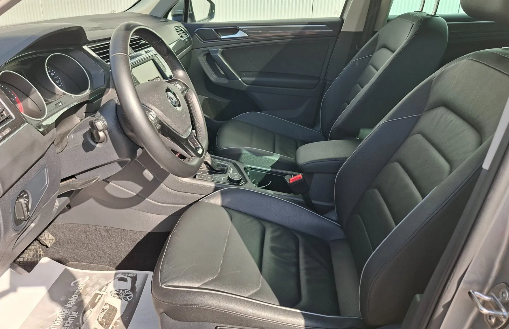 Zunanja slika - Volkswagen Tiguan - 4motion 2.0 TDI Highline DSG - 8