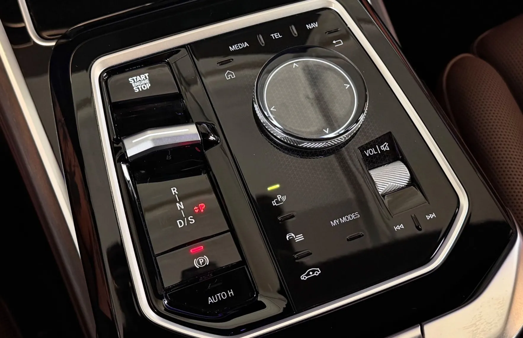 Zunanja slika - BMW Serija 7 - : 740XD - M PRO - TV - ZRAČNO - B W - MASAŽA ... - 10