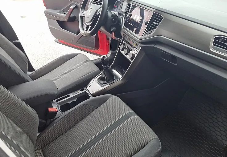 Zunanja slika - Volkswagen T-Roc - 1.6 TDI Style 85  LED.ACC.GRETJE SEDEŽEV - 8