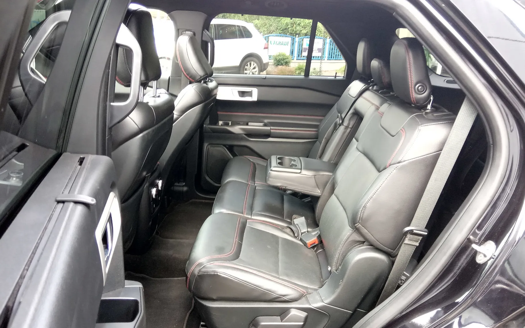 Zunanja slika - Ford Explorer - ST-LINE 3.0 PHEV AWD 440KM  A10 - 6