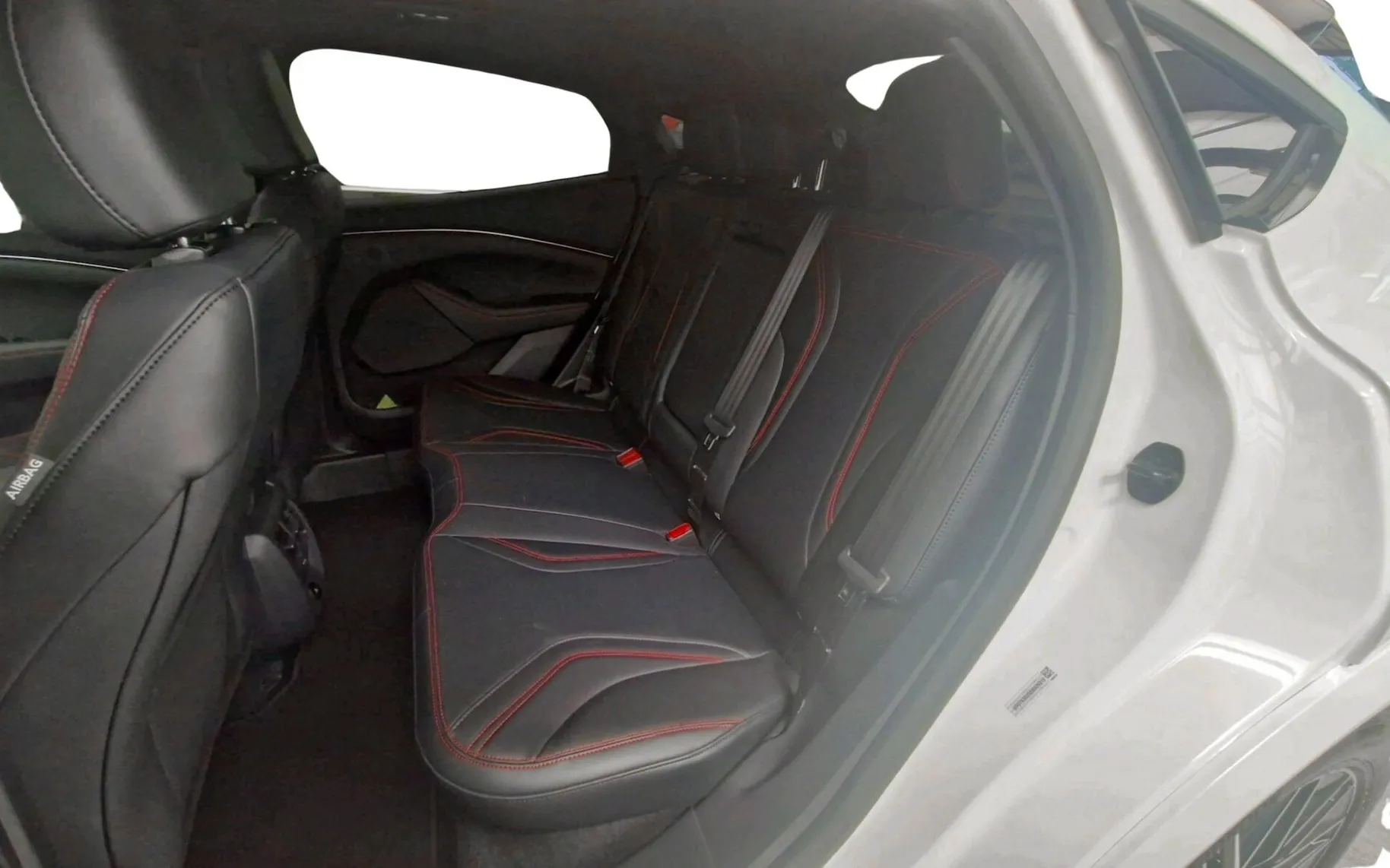 Zunanja slika - Ford Mustang - 4x4 Mach-E  88 kWh  Premium podaljšan doseg - 6