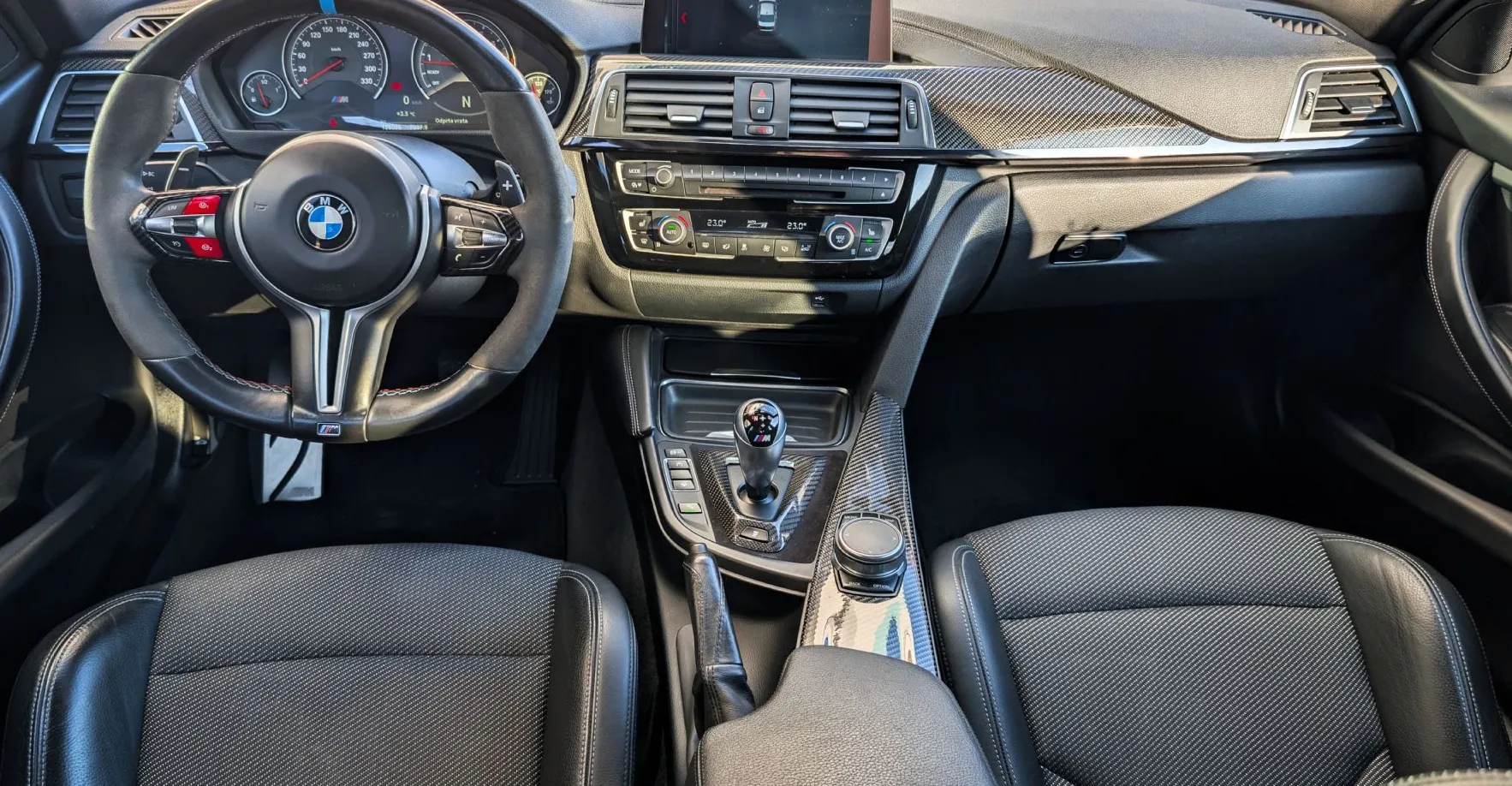 Zunanja slika - BMW M3 - Akrapović Adaptivne LED Memory sedeži Navi Pro - 10